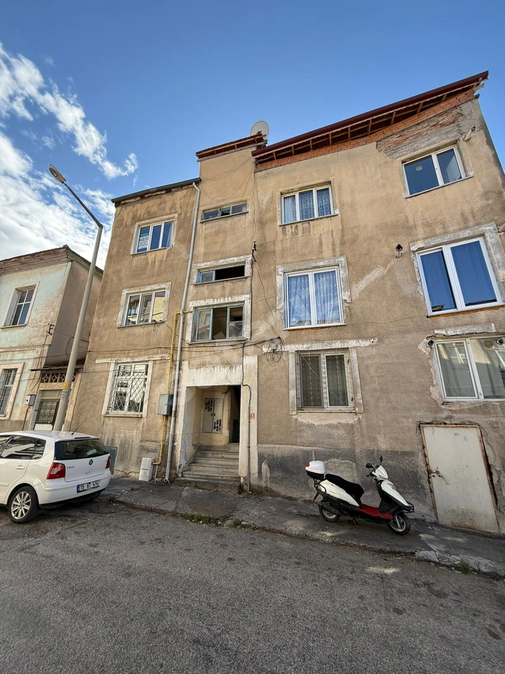 ARSLANBEY EMLAKTAN ŞEHİR MERKEZİNDE SATILIK DAİRE