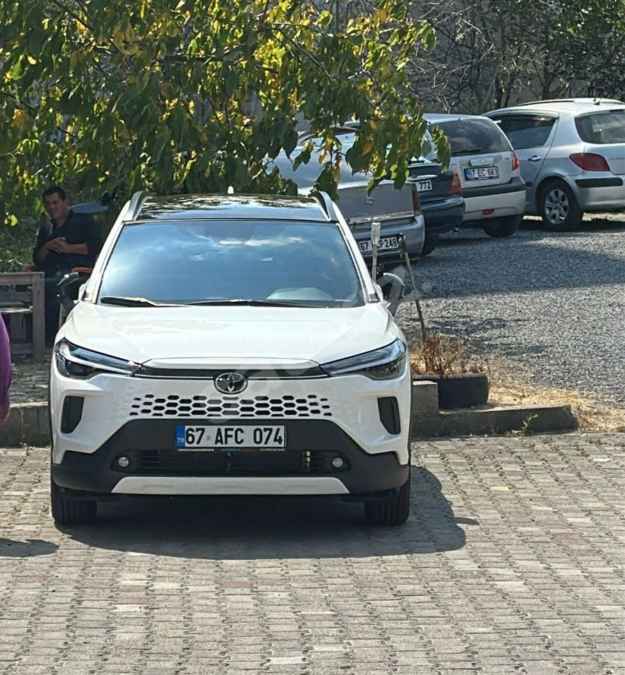 2025 TOYOTA COROLLA CROSS