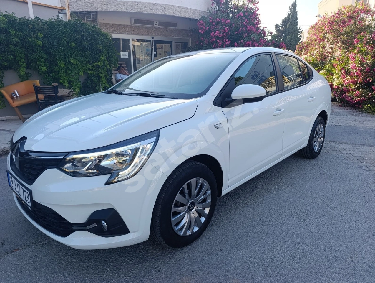2023 BOYASIZ HATASİZ İLK ELDEN 28500 KM DE BEYAZ