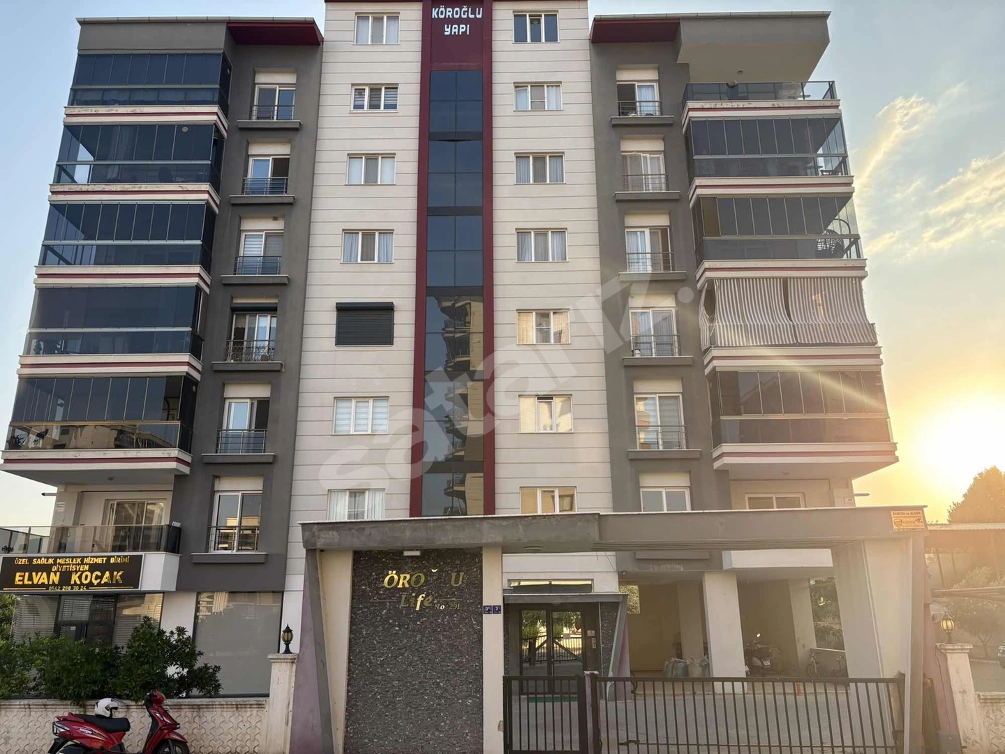 MİRAY EMLAKTAN NAZİLLİ ZAFER MAHALLESİNDE SATILIK 3+1 DAİRE
