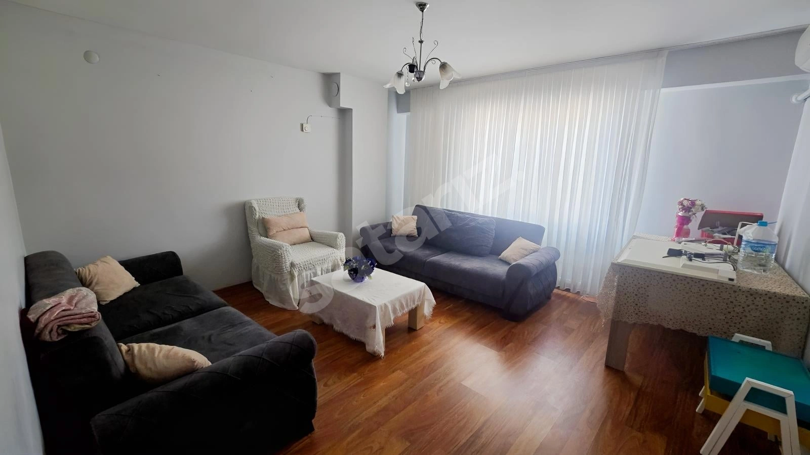 FİX'TEN BARBAROS'TA SATILIK MASRAFSIZ GENİŞ 2+1 DAİRE