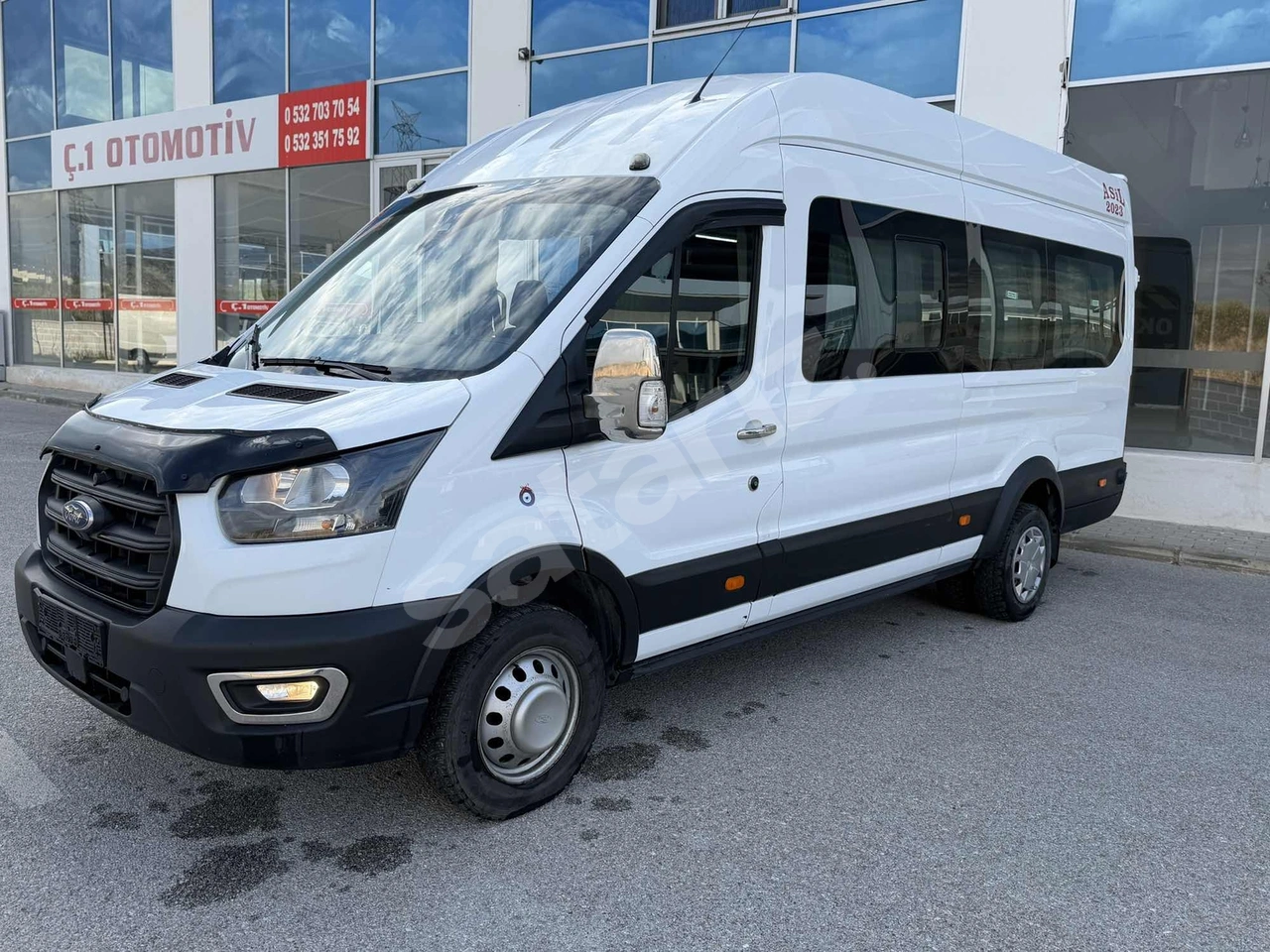 % 20 faturalı DEMİR AUTO'DAN 16+1 YAPILI OKUL TAŞITI 215 binde