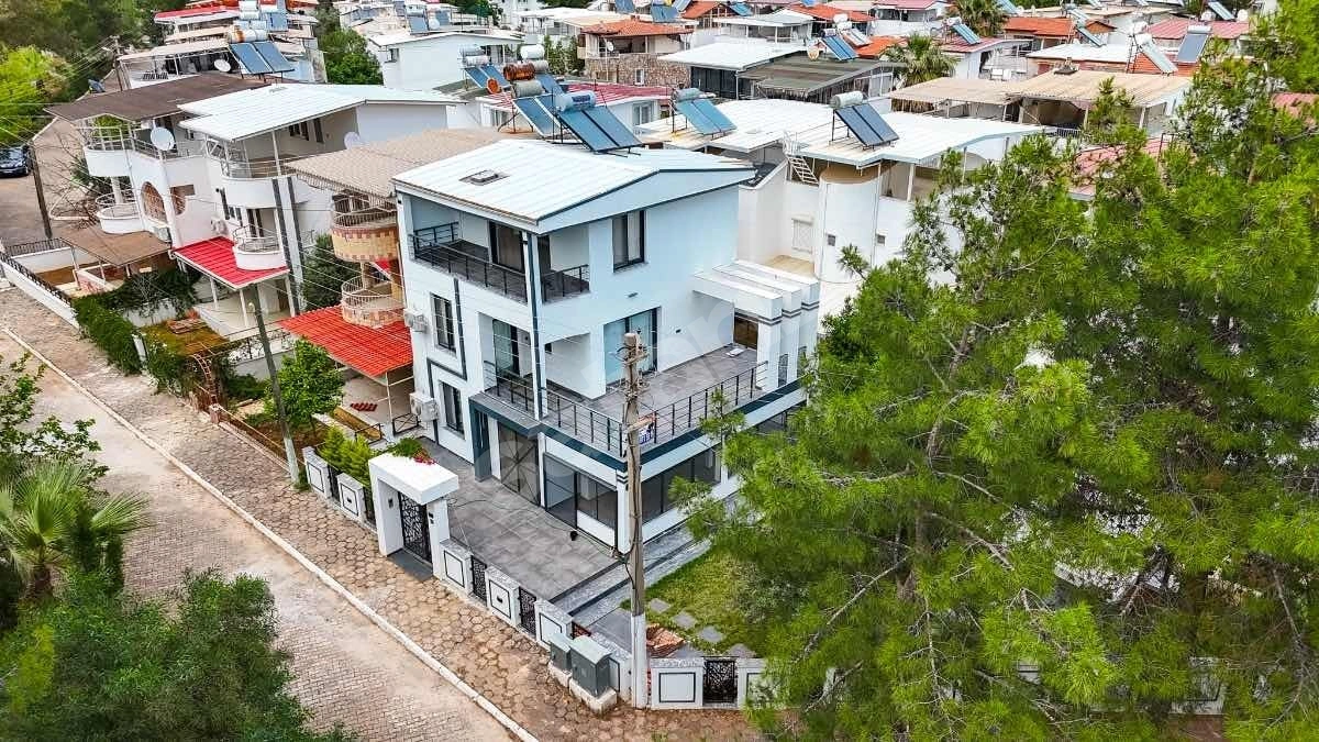 DiDiM PAMUKKALE SİTESİNDE 4+1 MÜSTAKIL GENİŞ BAHÇELİ VİLLA