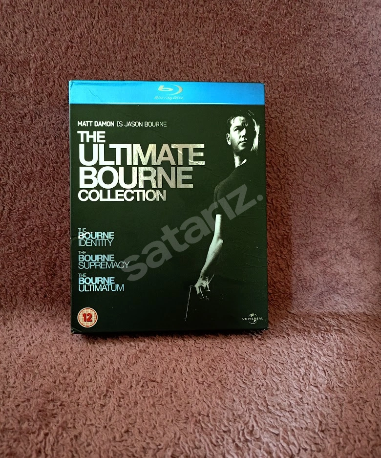 MATT DAMON IS JASON BOURNE THE ULTIMATE BOURNE COLLECTION. EVDE SİNEMA ZEVKİNE BLU-RAY DİSK İLE VARIN.