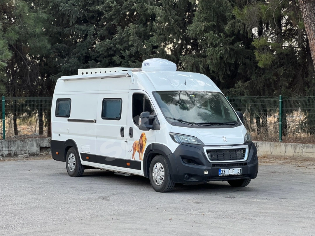 Peugeot boxer motokaravan full yapılı