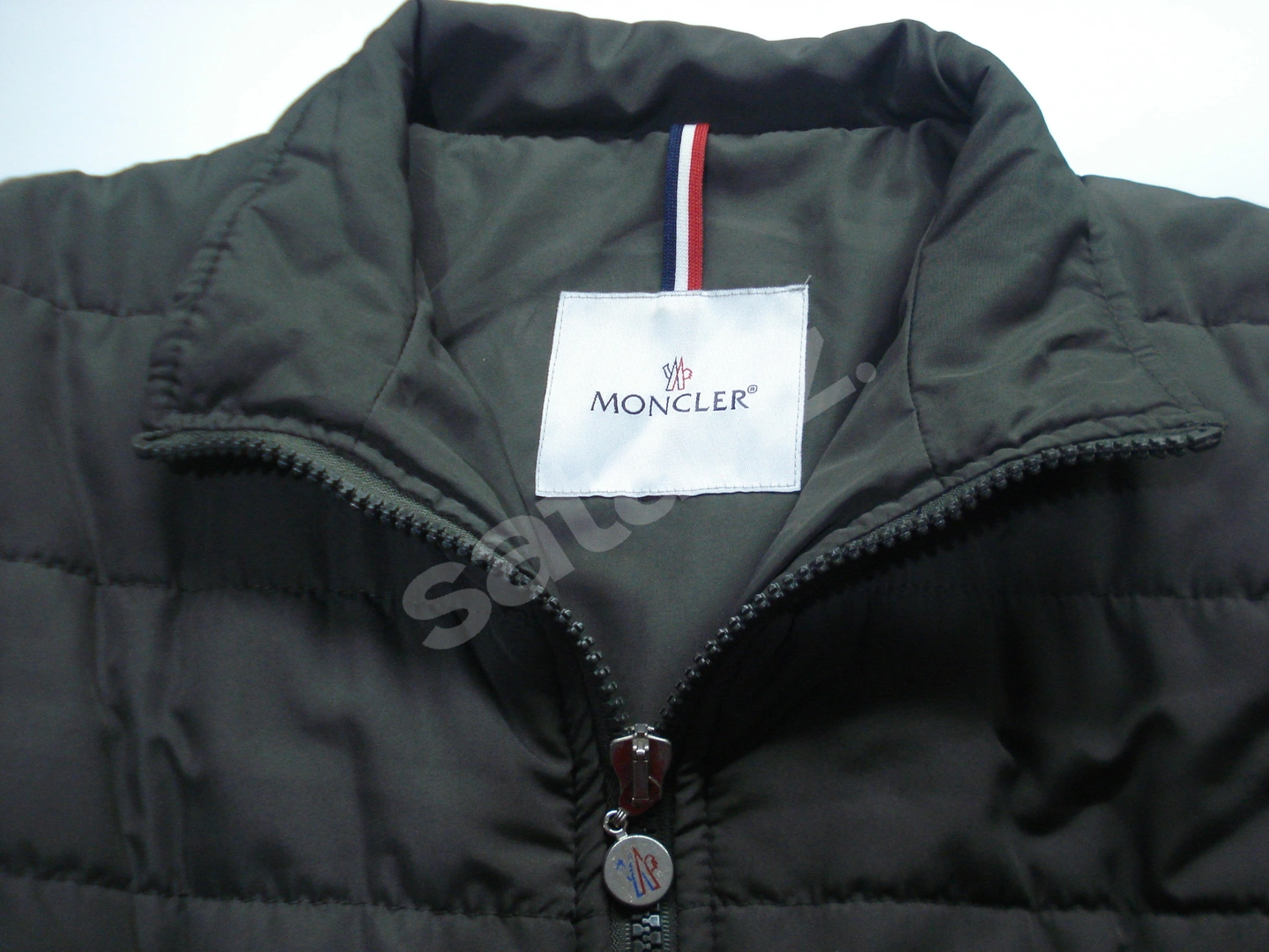 MONCLER BAYAN KABAN