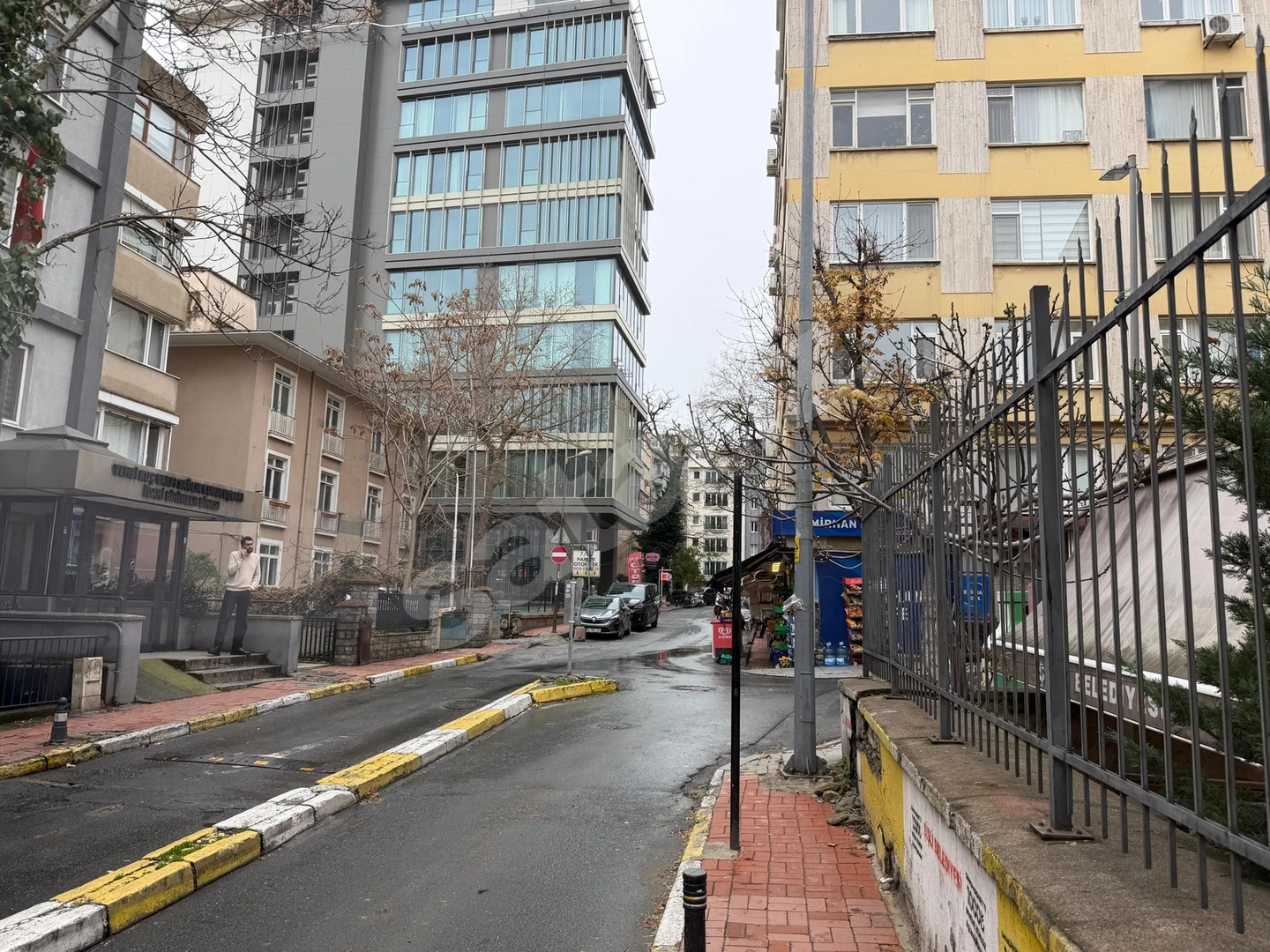 NİŞANTAŞI TEŞVİKİYEDE DEVREN KİRALIK HAZIR CAFE TAM DONANIMLI
