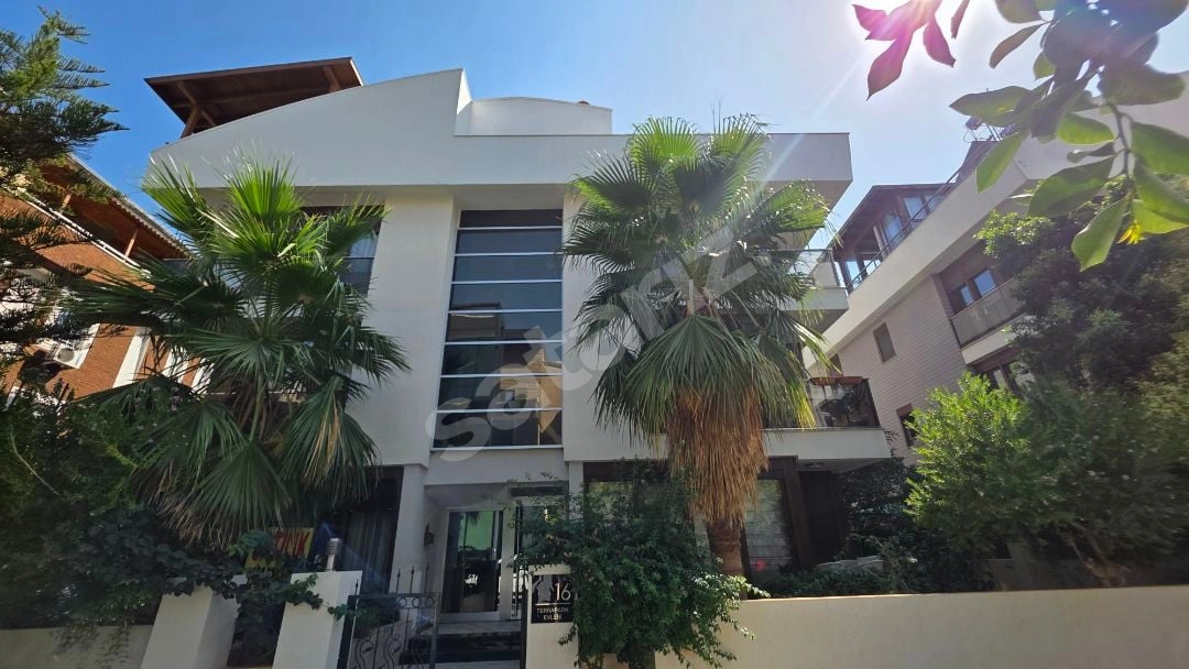 ESKİ LARA YOLUNA 350 METRE SATILIK 2+1 GENİŞ BAHÇE DAİRE