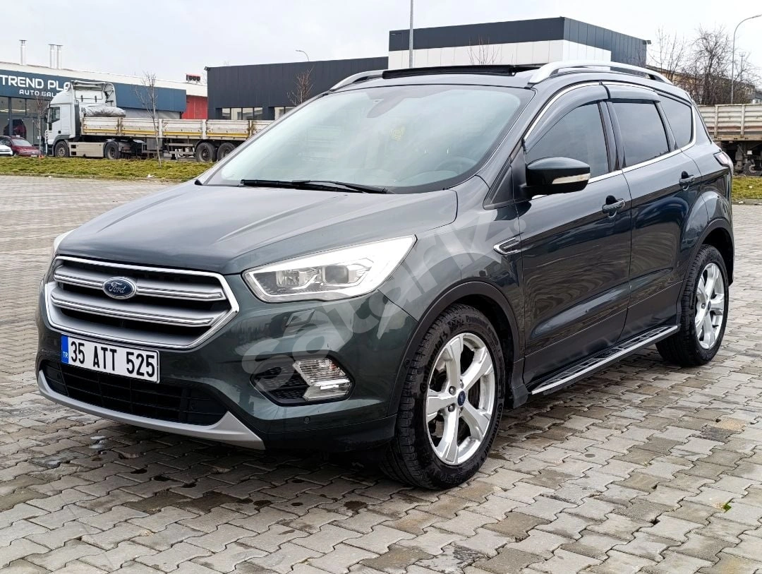 2017 1.5TDCI TİTANYUM CAM TAVAN HATASIZ BOYASIZ KUGA