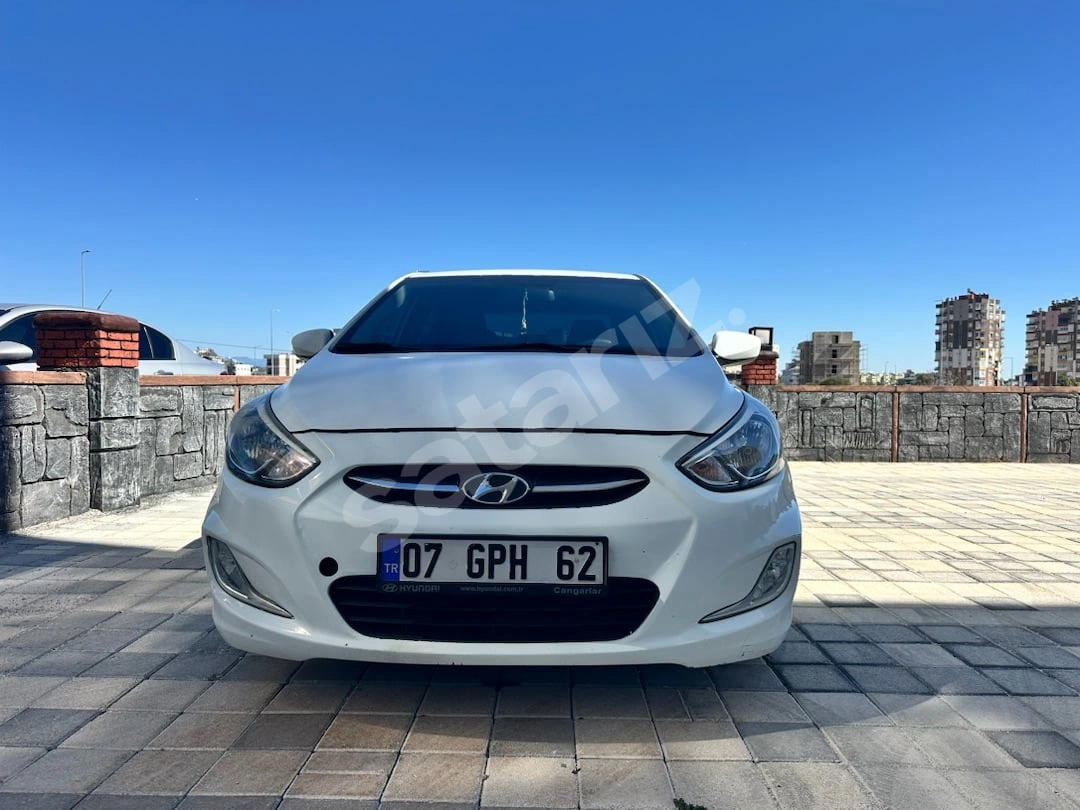 Memurdan Temiz 2015 Hyundai Accent Blue