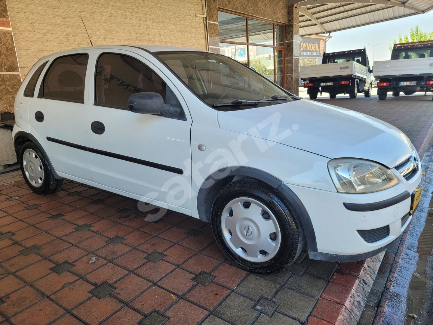 ŞENTÜRK'TEN 2005 MODEL MASRAFSIZ KLİMALI CAM GİBİ CORSA 1.3 CDTI