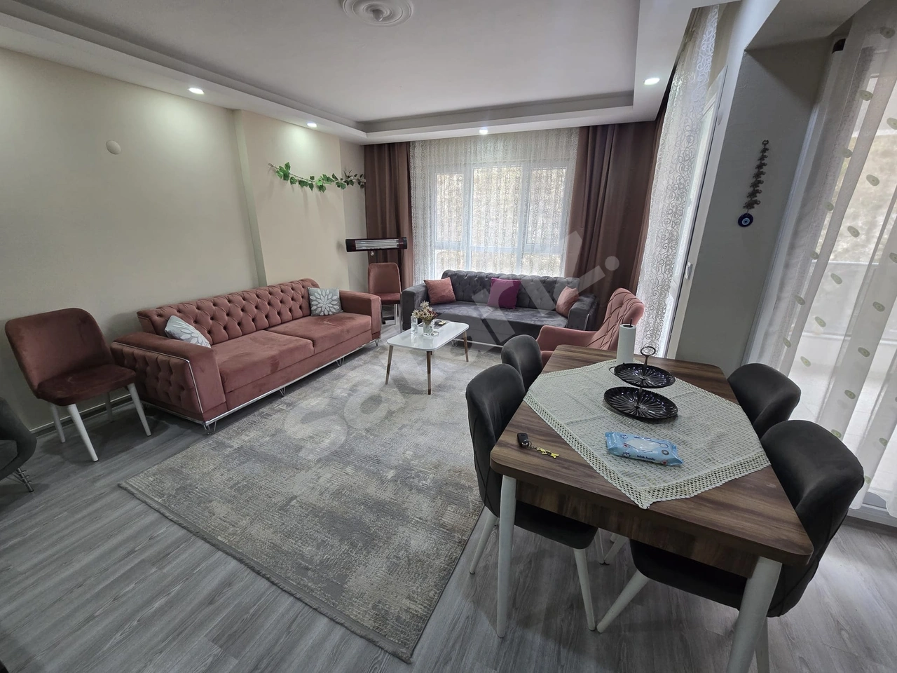 KUŞADASI UYDUKENT SATILIK 2+1 EŞYALI DAIRE
