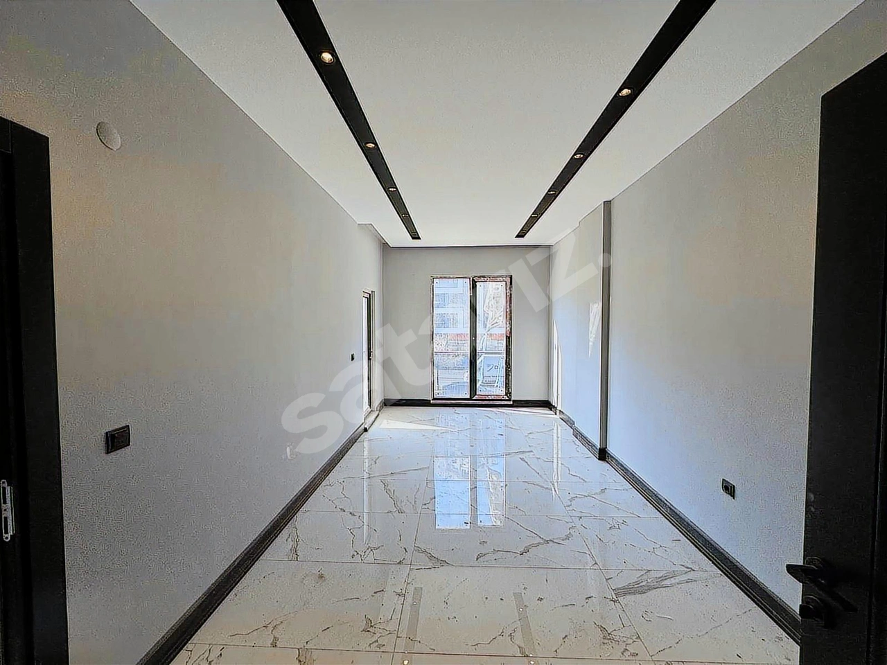 BARAN İNŞAAT ALAÇAM CAD. ÖN CEPHE 75 M² 1+1 KİRALIK OFİS