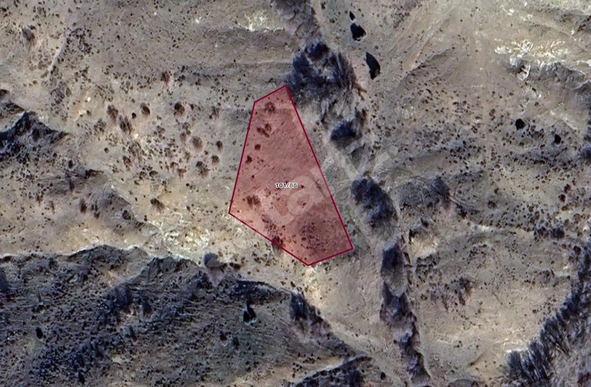 SATILIK TARLA YOZGAT SORGUN İNCESU KÖYÜNDE 2666 M2
