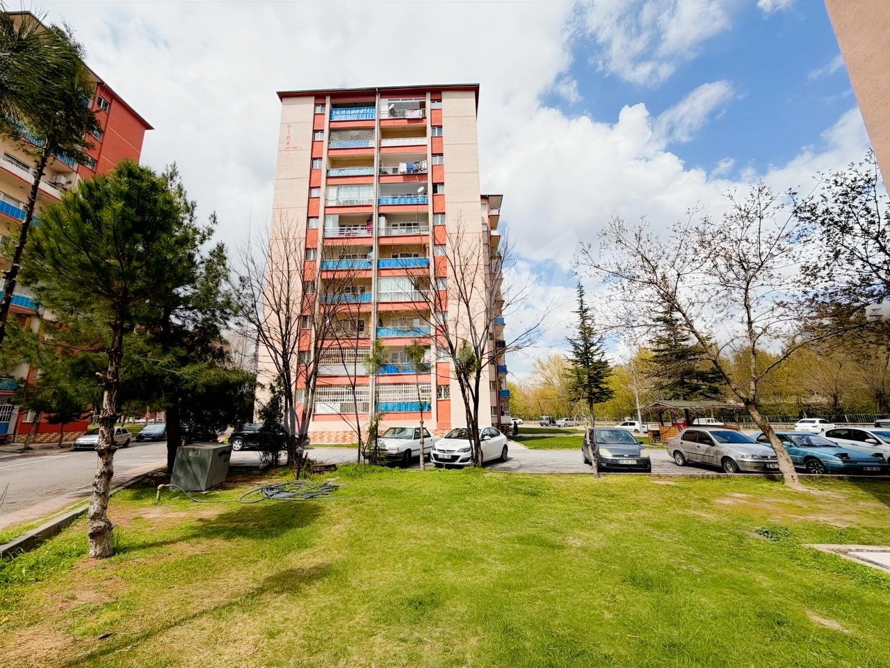 BELSİN'DE TAM ARADIĞINIZ YAPILI 100'LÜK 3+1 SATILIK DAİRE
