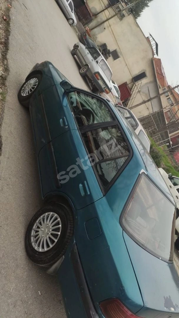 Temiz Kondisyonlu 323