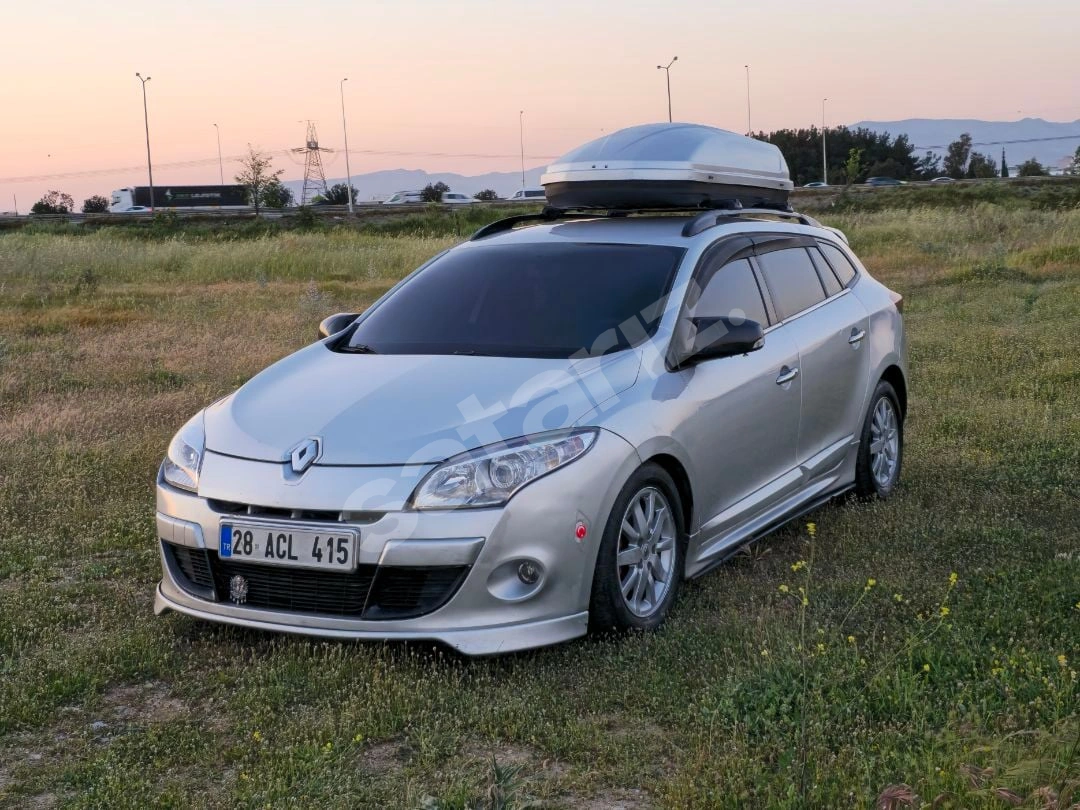 T.C EN TEMİZ MEGANI 1.5dci