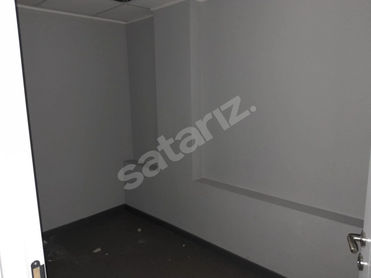 MECİDİYEKÖY TORUNLARIN ARKASINDA,METRONUN KARŞISINDA LÜKS OFİSLER