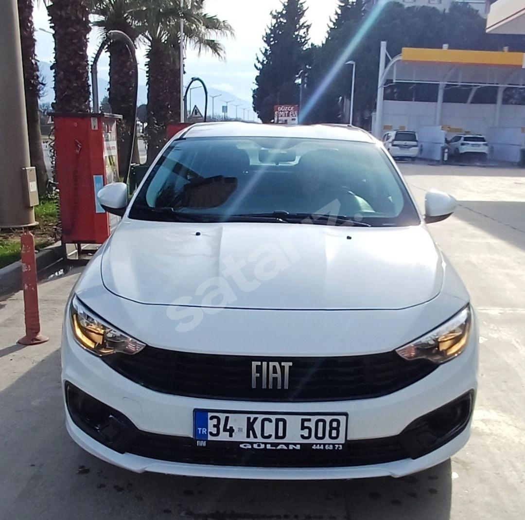 HATASIZ 2024 ÇIKIŞLI 43 BİN KM'DE İÇİ DIŞI TERTEMİZ 1.3 MANUEL