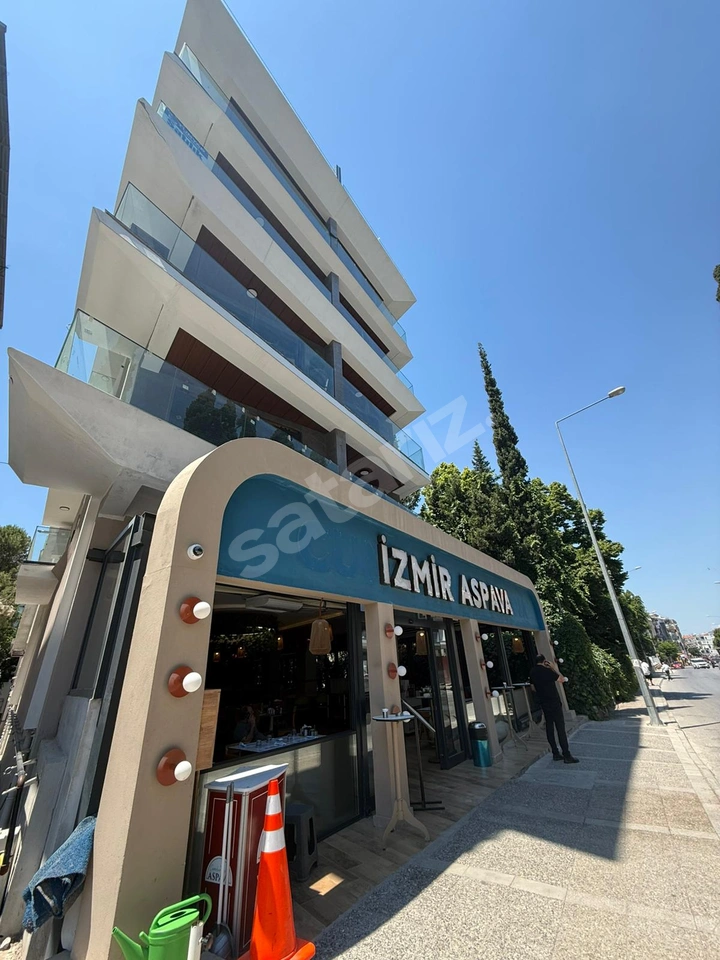 Menderes Caddesi’nde Sıfır Binada Asansörlü, Ebeveyn Banyolu 2+1 Kiralık Daire