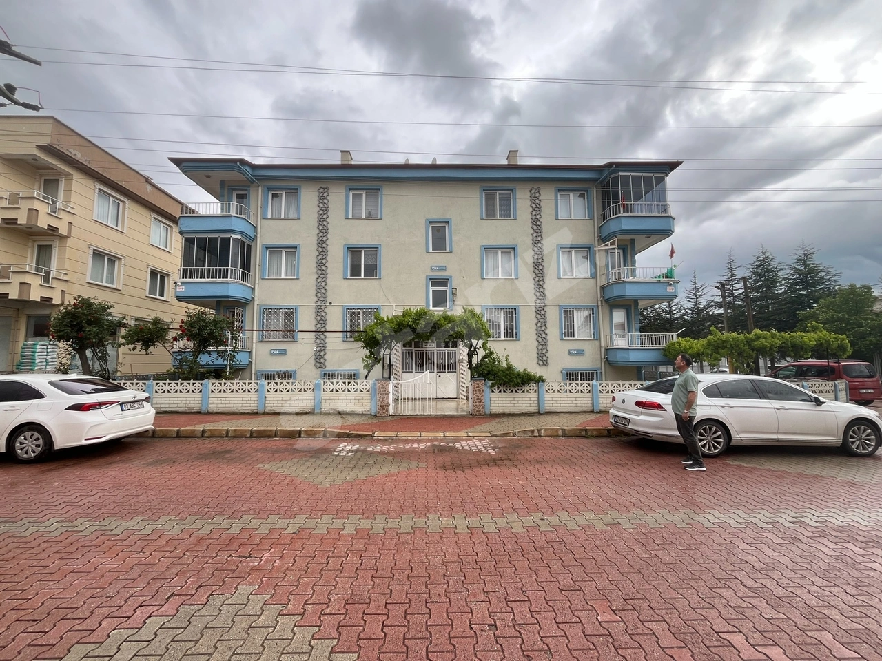 Fırsat..! Esentepe Mah. Cezaevi Arkası Mantolamalı Arakat 3+1
