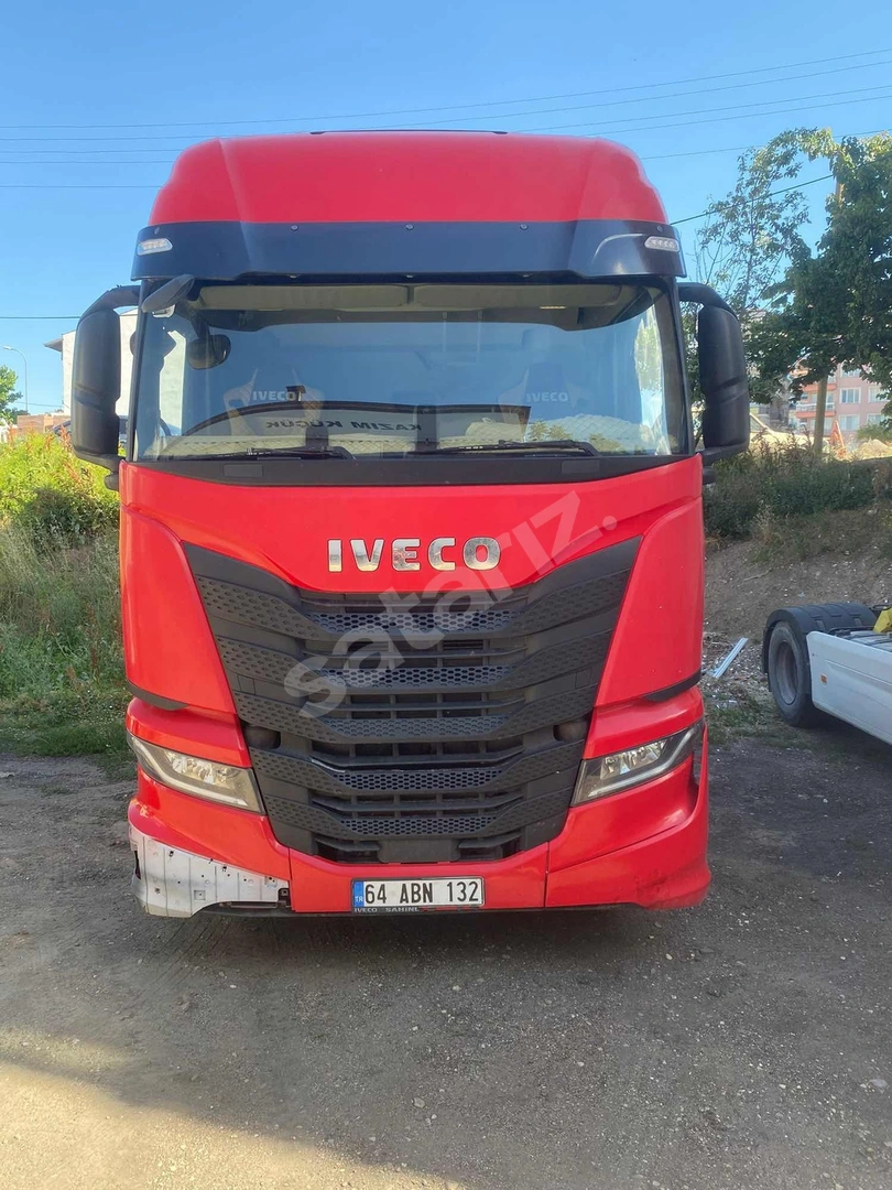 2021 IVECO S-WAY 510 ORJ BAKIMLI BİNEK ARAÇ TAKASI OLUR