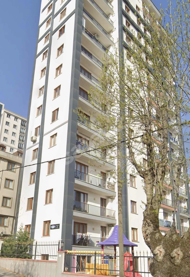 ARMAĞANEVLERDE METROYA 5 DK SİTE İÇİ FULL EŞYALI 2+1 KİRALIK