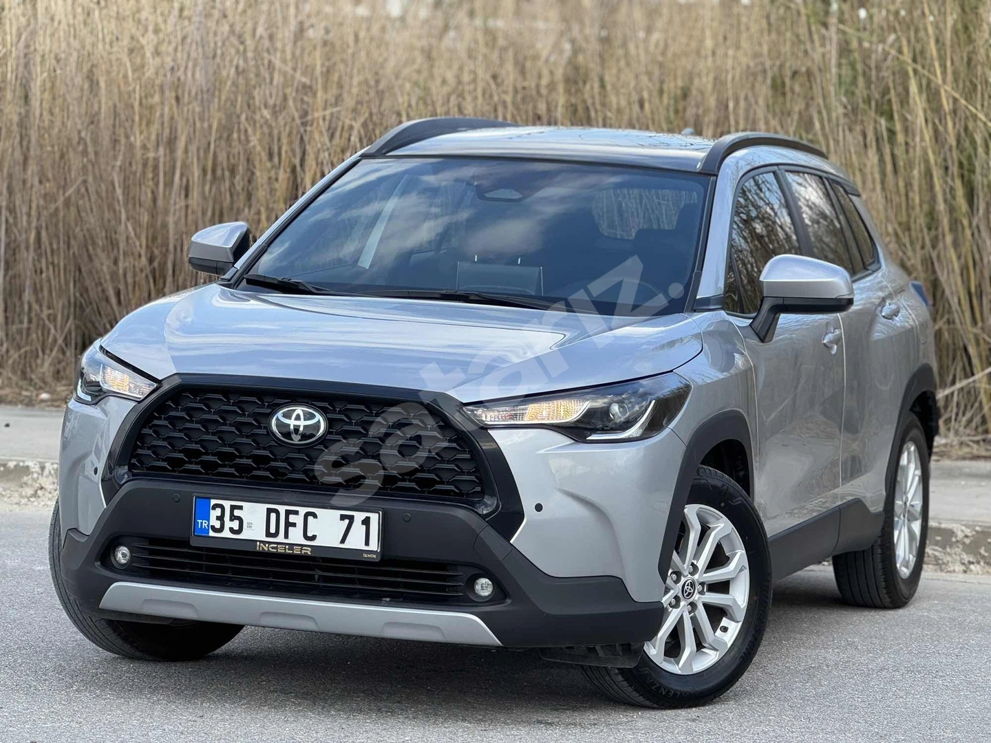İNCELER OTOMOTİV'DEN 2024 COROLLA CROSS 1.8 HYBRİD FLAME X-PACK
