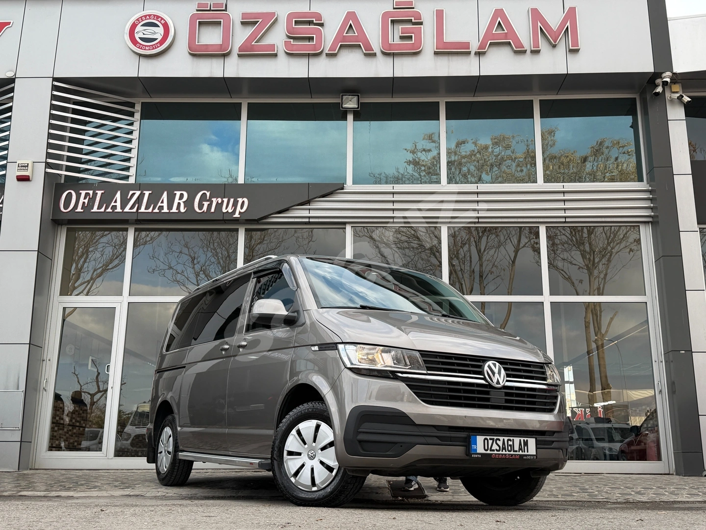 ÖZSAĞLAM'dan 2024 Transporter CamlıVan 150 Ps Otomatik 96binde