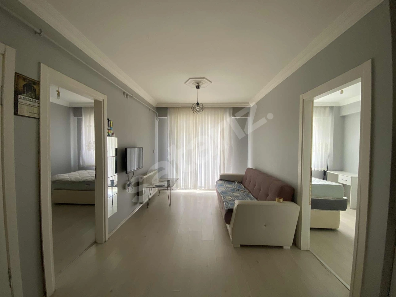 Serdivanın Merkezi Noktasında Eşyalı Kiralık 2+1 Daire