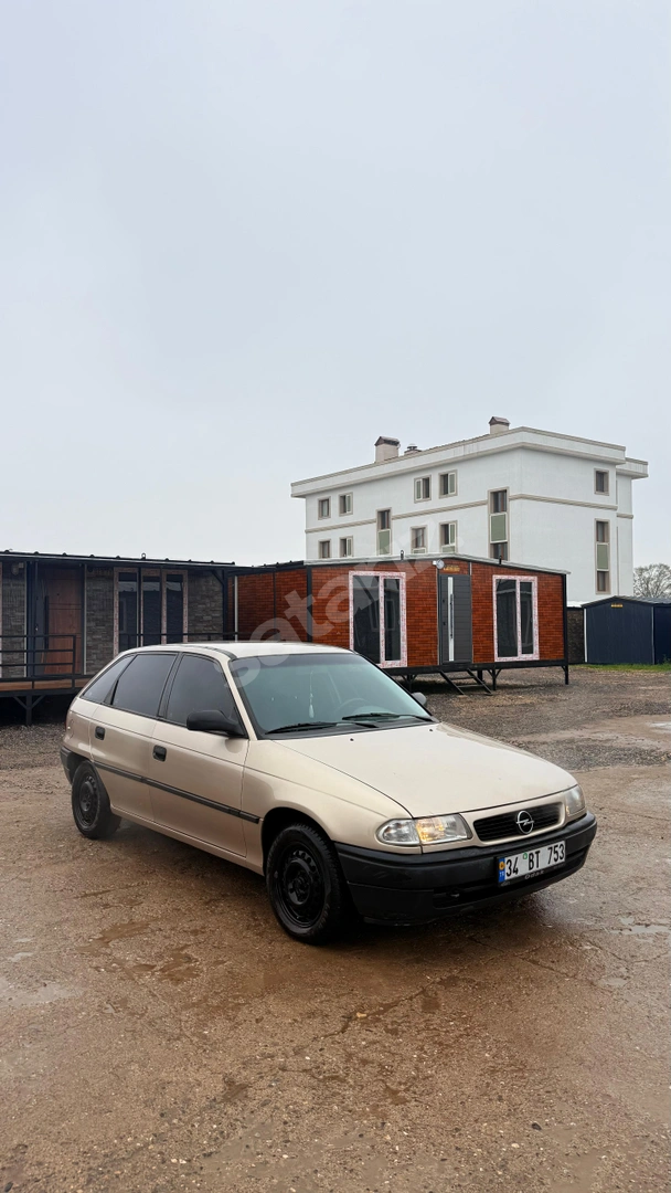 Opel Astra 1.6 16 valf