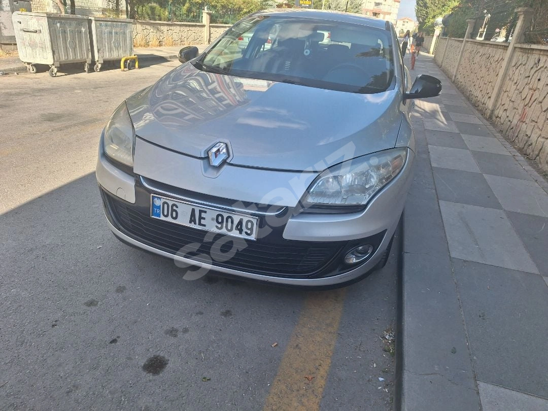 2. Sahibinden Hasarsız Boyasız Megane