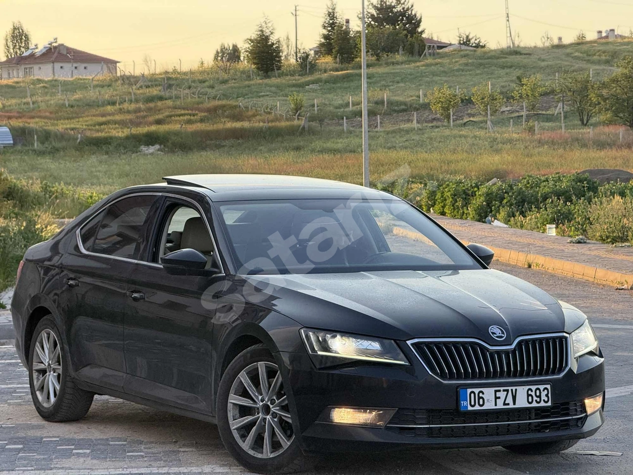ÇİFTÇİLER AUTO DAN 2018 MODEL HATASIZ BOYASIZ YETKİLİ SERVİS BAK