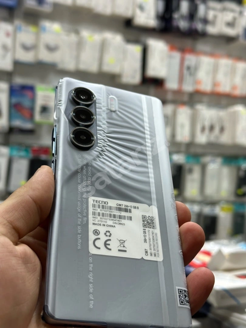 TECNO CAMON 40 PRO 5G 12+12 256 GB GLOBAL KUTULU