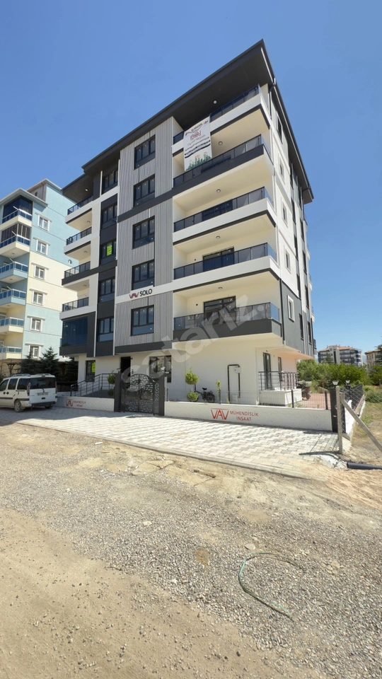 SUN-MAX GAYRİMENKUL FARKIYLA!  ÇÖMLEKÇİ MAH. 2+1 DAİRE