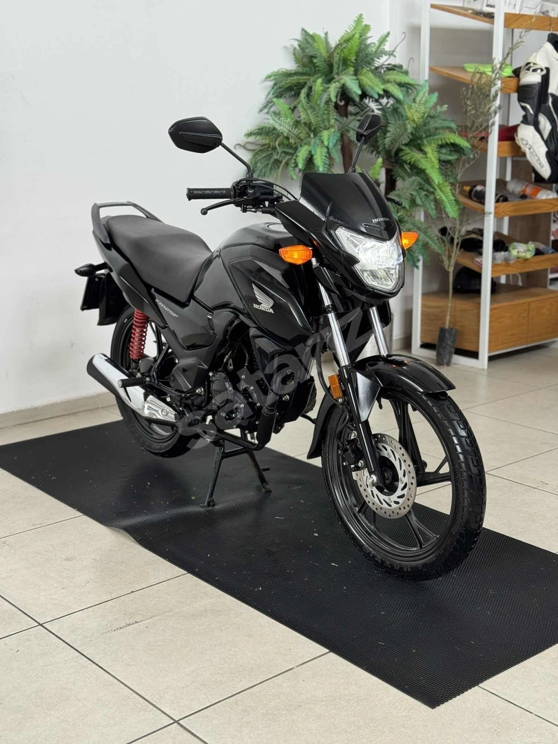 ŞENTÜRK'TEN 2024 MODEL HONDA CB125F! KREDİ KARTI&TAKAS İMKANI!