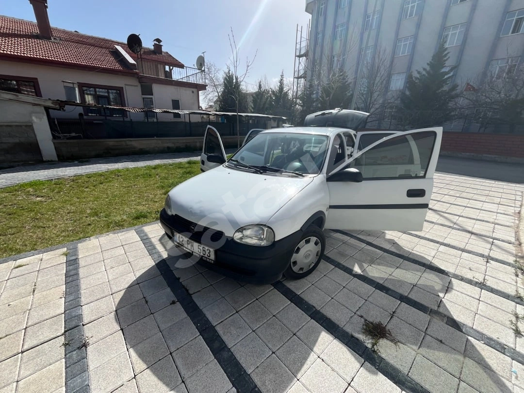 Opel Corsa Swing 1.2 16 Walf Klimalı