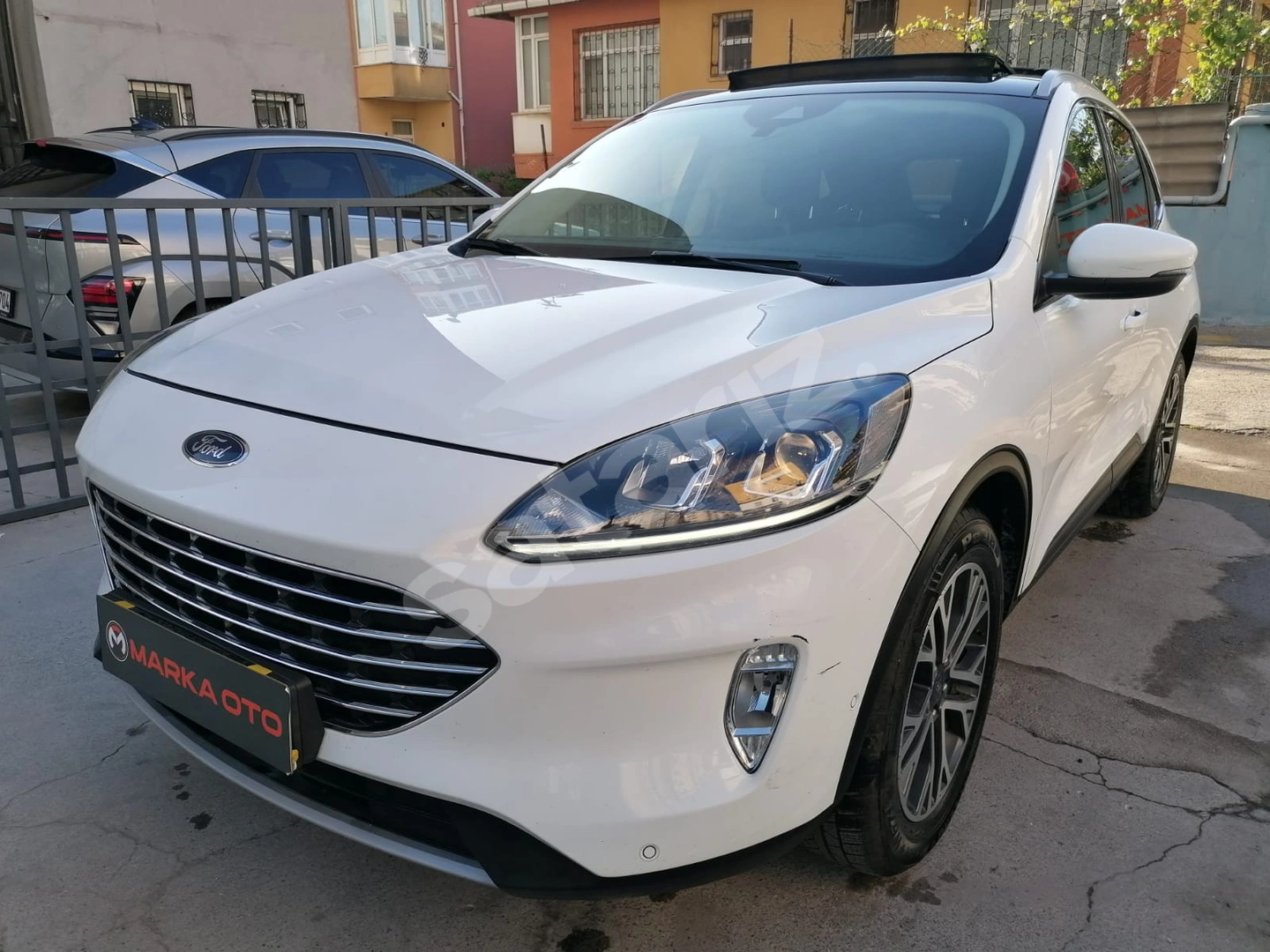 MARKA OTO DAN 2020 FORD KUGA TİTANİUM 1.5 ECOBLUE 128.000 KM