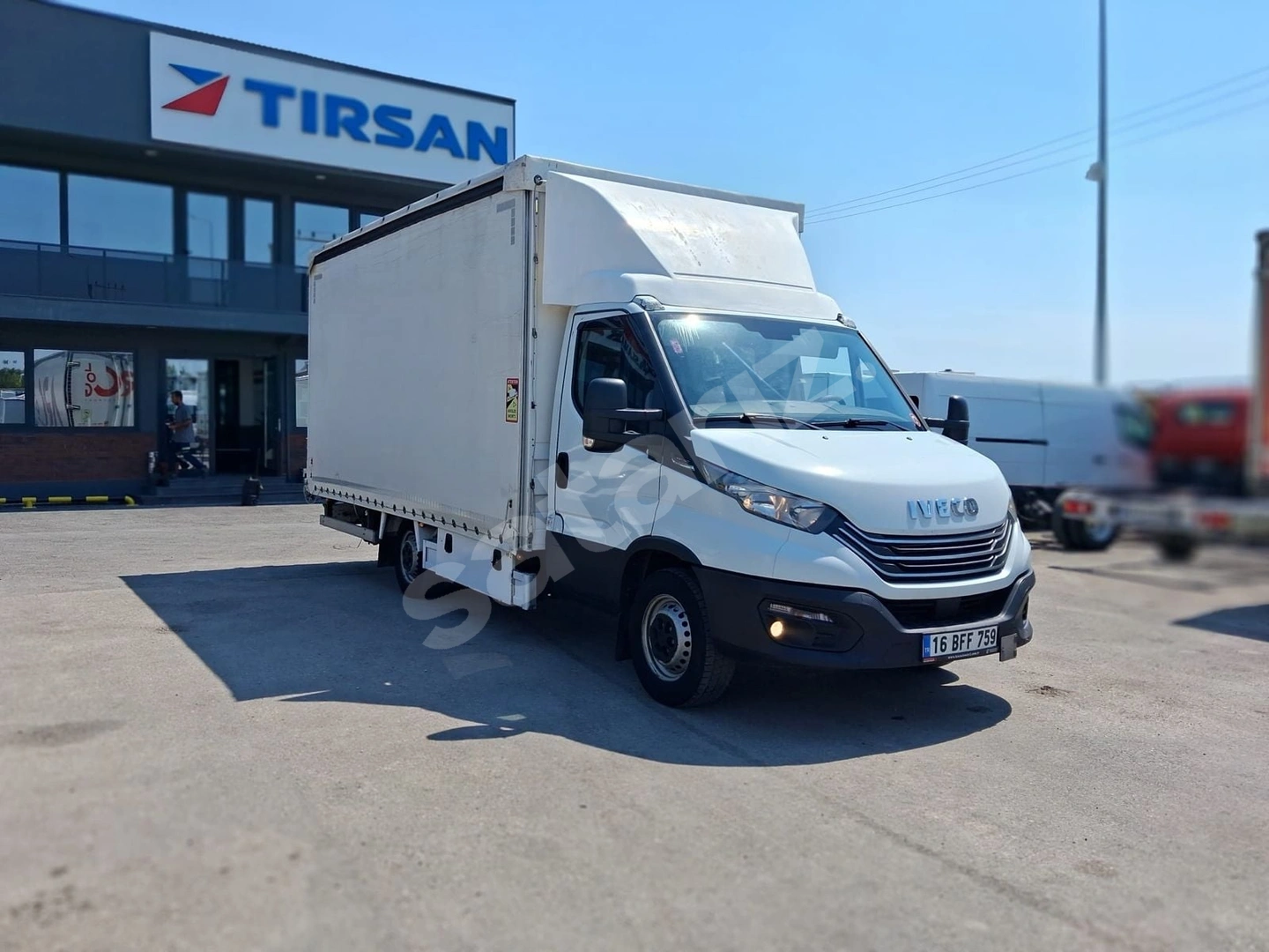 2.05 KREDİ KOÇASLANLAR2'DEN IVECO 35S16-OTOMATİK 2023 MODEL