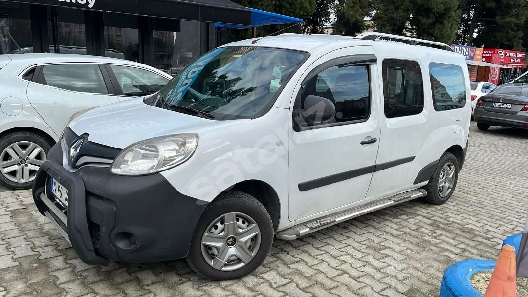 Kilimali .Sorunsuz Motoru Yapılı Uzun Şase Geniş Aile Araci