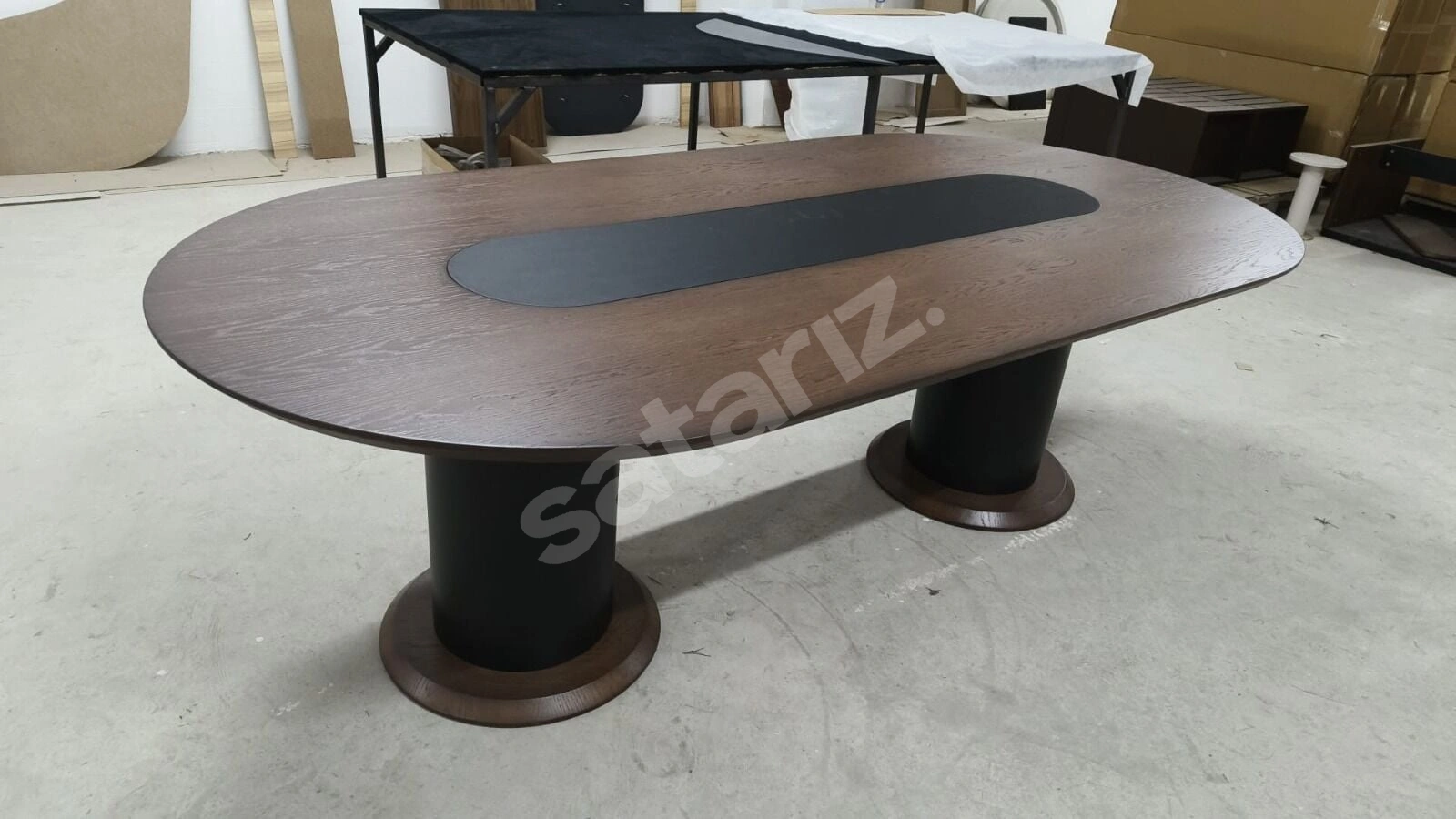 AKBÜRO BRONZ TOPLANTI MASASI