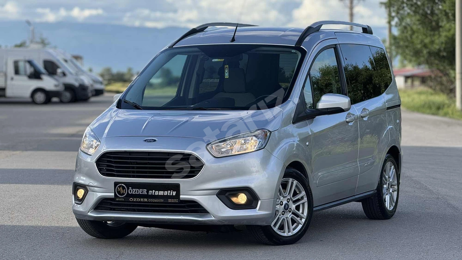 ÖZDER OTOMOTİV' den TOURNEO COURİER 1.5 TDCİ TİTANİUM