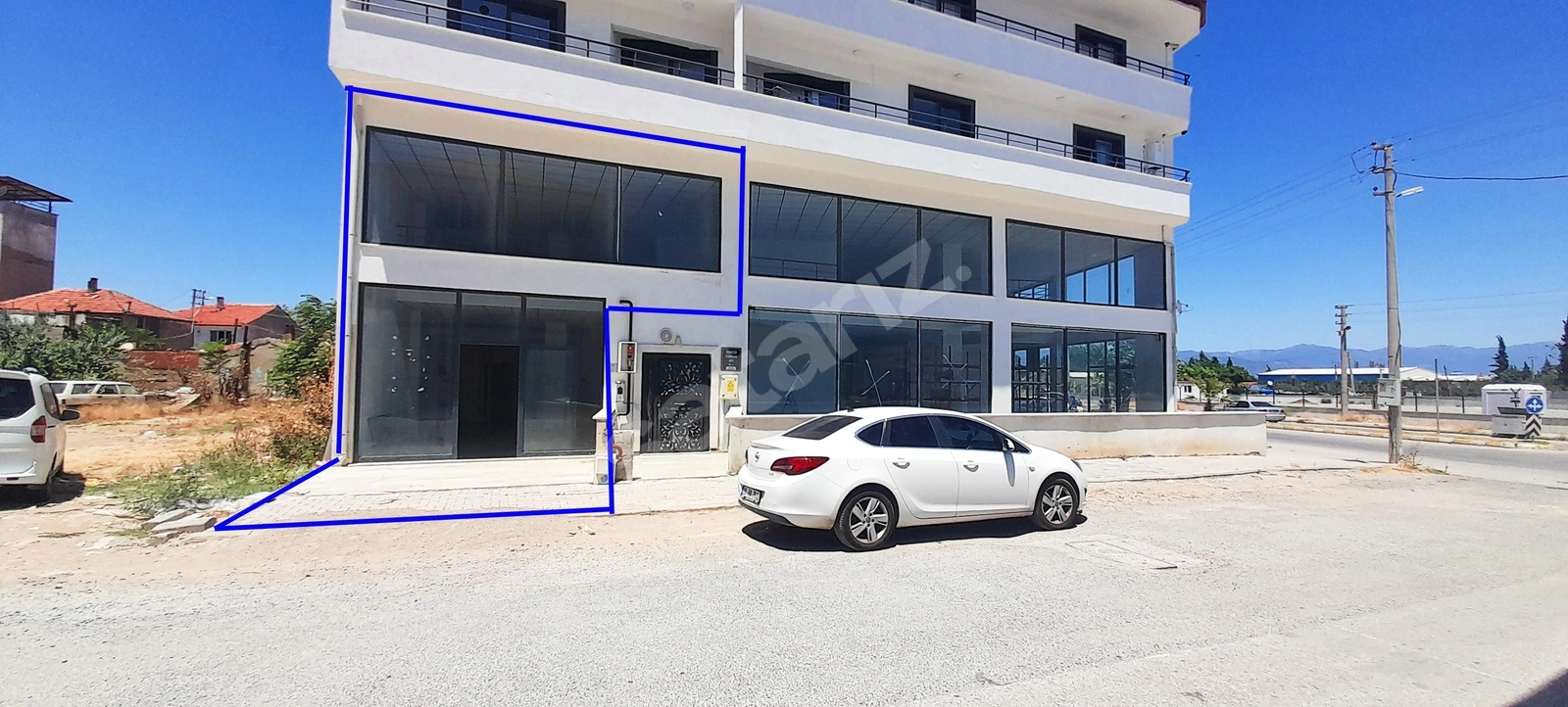 RW NEFESTEN BURHANİYENİN KALBİNDE HARİKA KONUMLU İŞ YERİ
