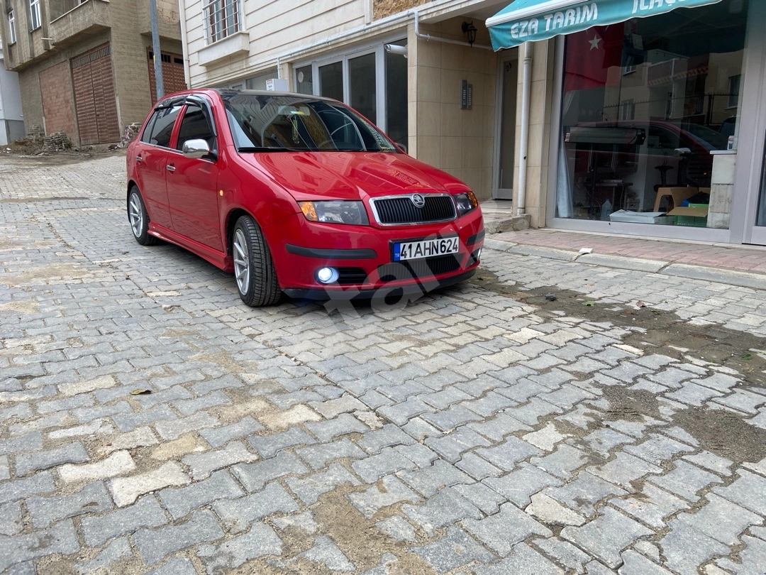 FABİA SUNROOF’LU TEMİZ