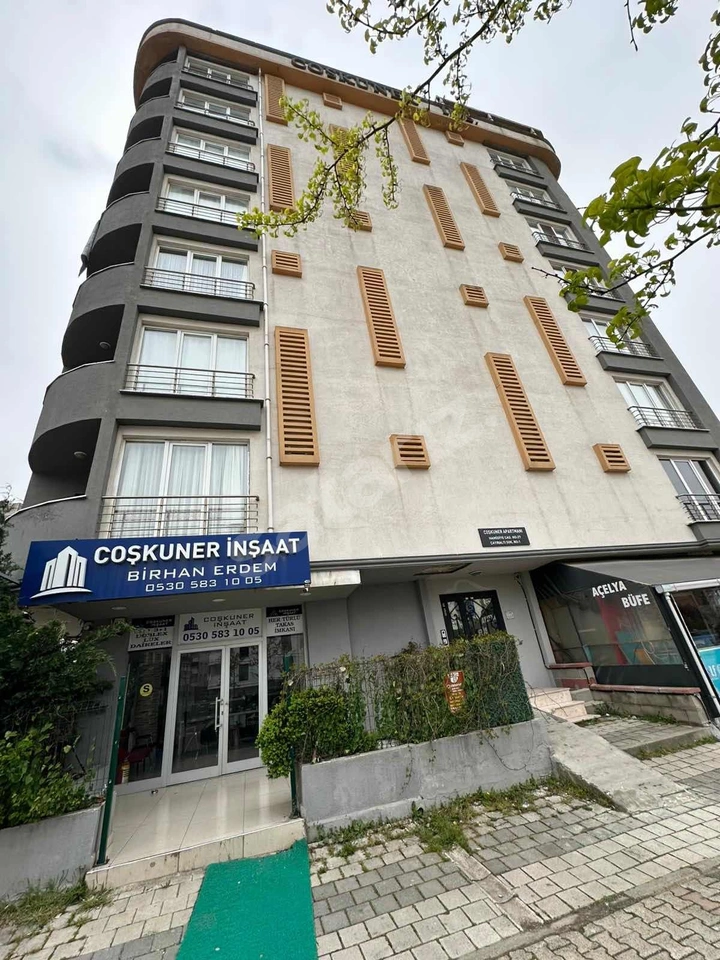 ADİL'DE CADDE ÜZERİ KİRALIK ARA KAT