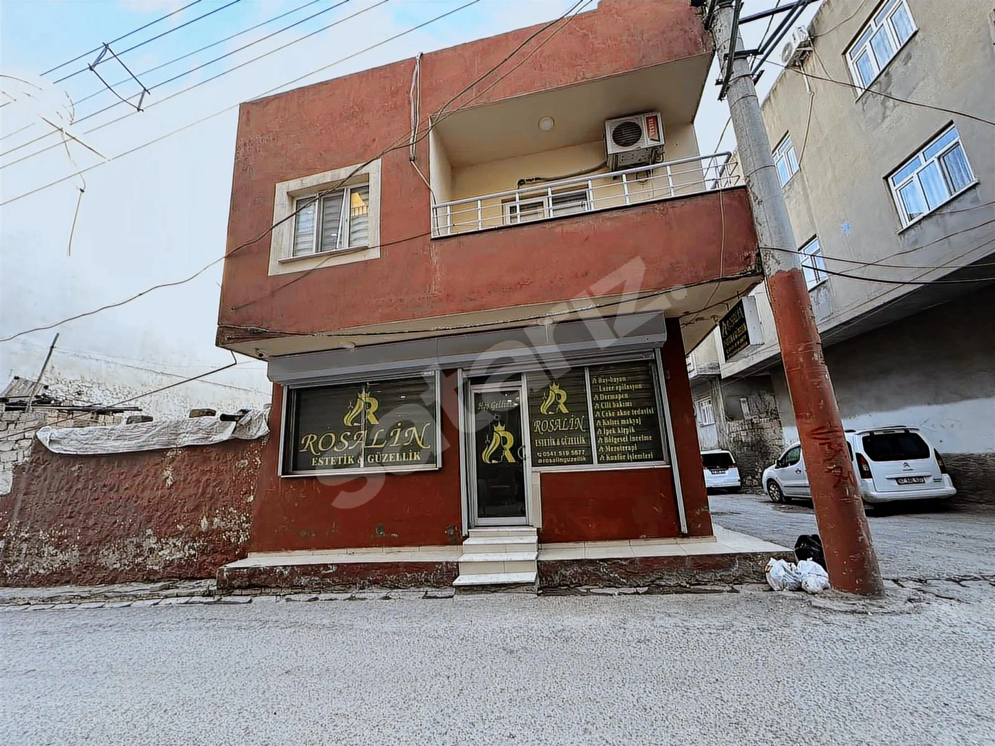SATILIK ÇARŞI MERKEZDE
