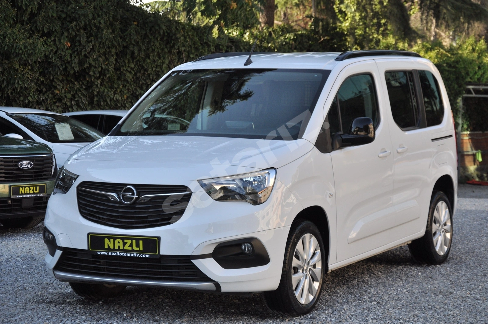 2023 OPEL COMBO (senetle taksitlendirme seçeneğimiz vardır)