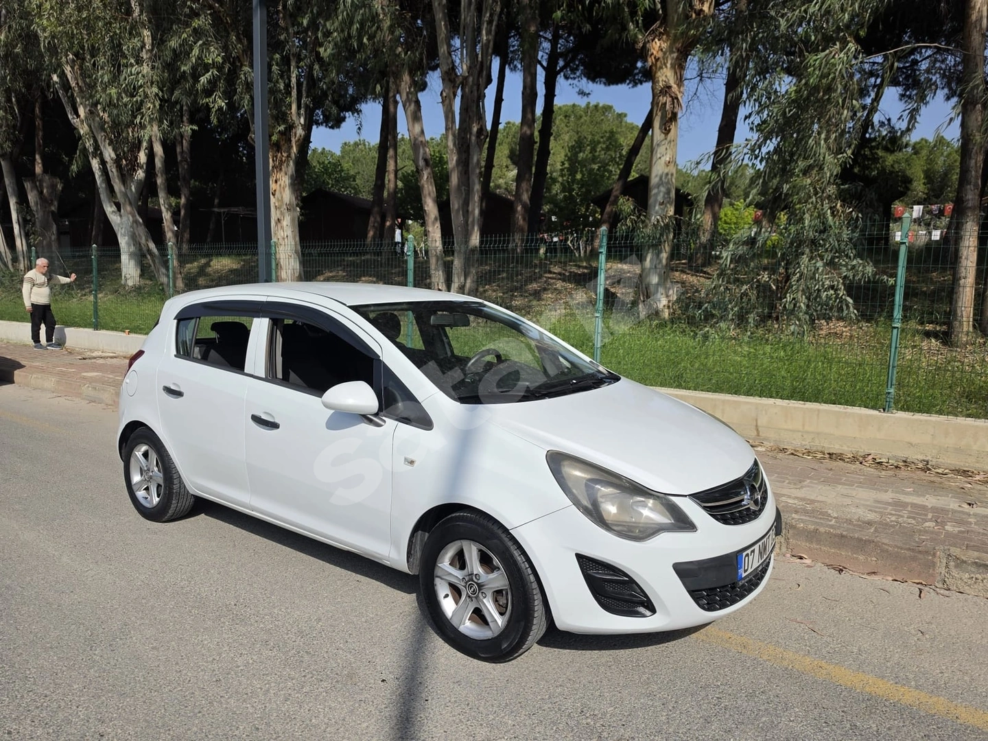 Opel Corsa 137 Bin km de 2014 model Fırsat Aracıdır ÇoK Temizzz