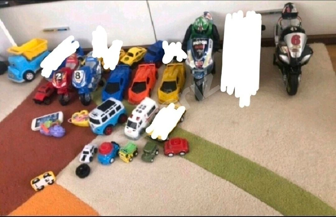 Oyuncak Araba Setleri