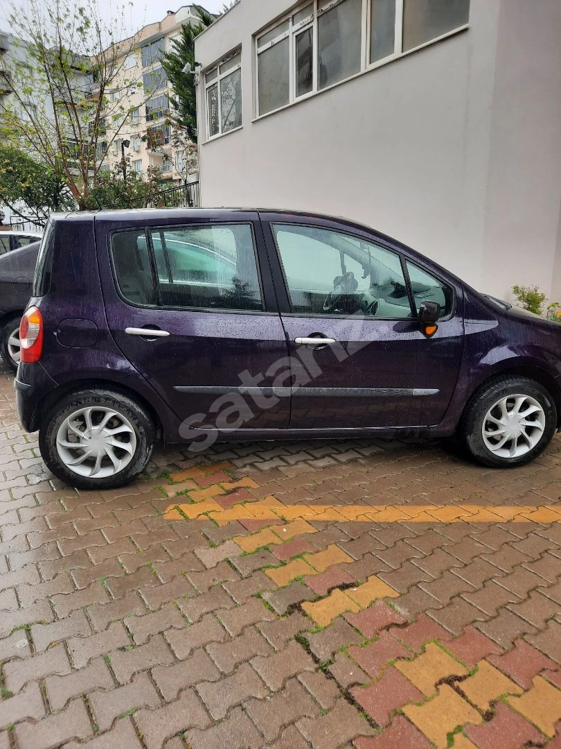 Düşük Km RENAULT MODUS CAM TAVANLI